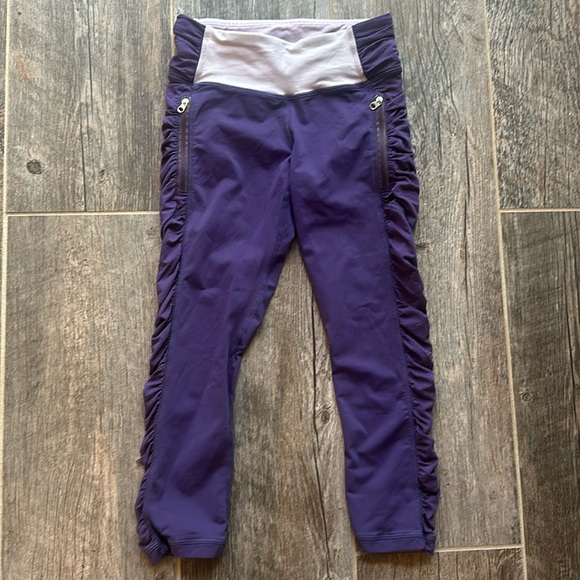 lululemon athletica Pants - Lululemon leggings see photos